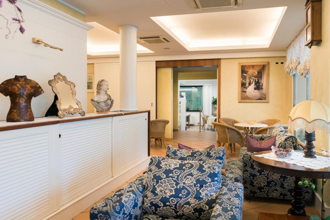 Hotel Tulipe Nazionale Riccione Ngoại thất bức ảnh